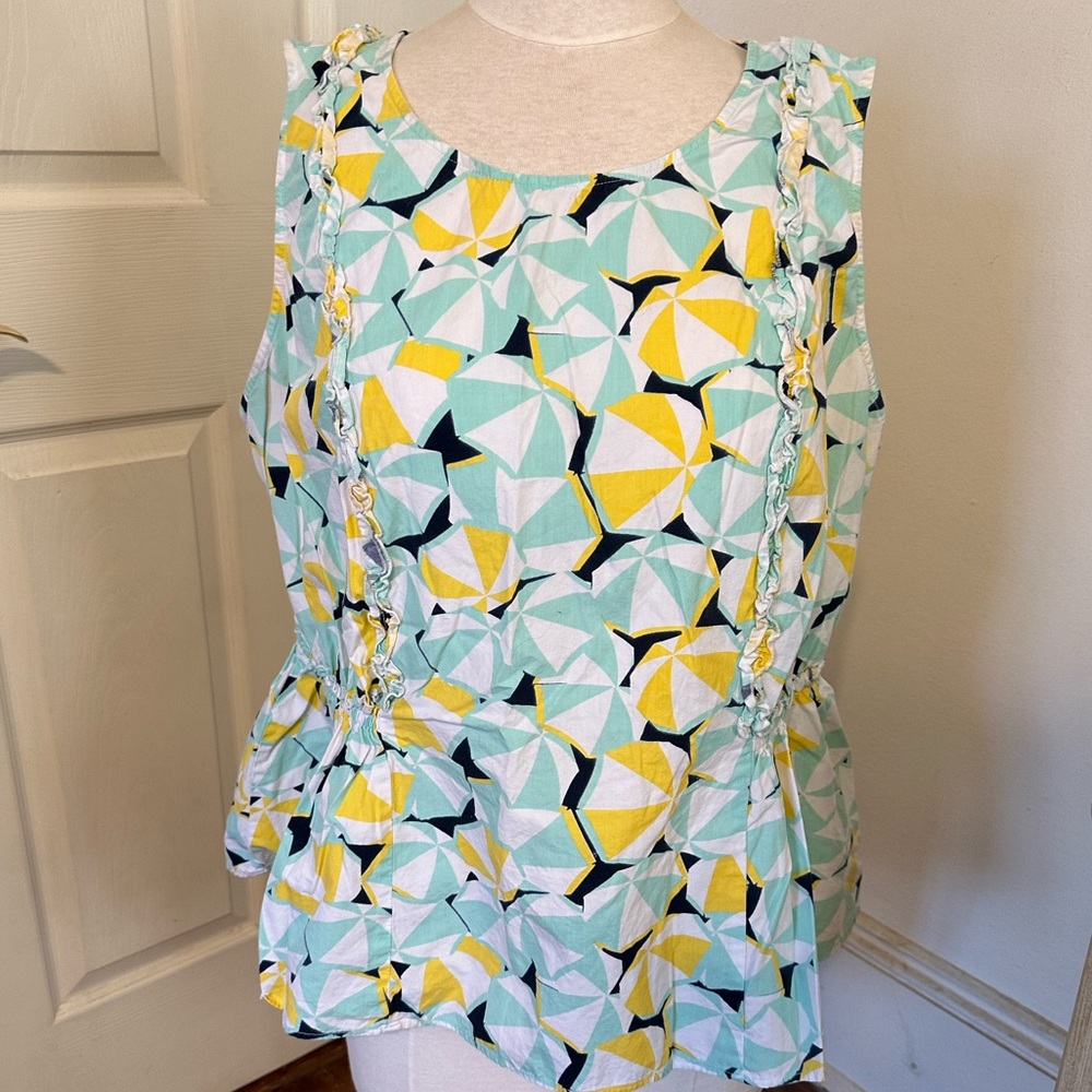 Crown and Ivy peplum top